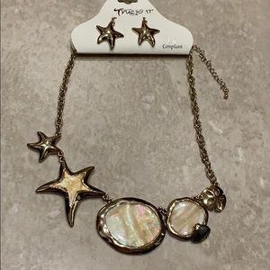 Sun and sea outfitters earring and necklace set